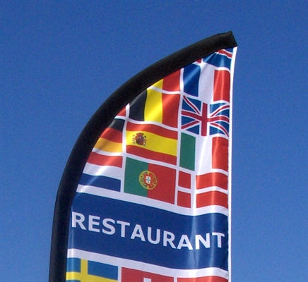 beachvlag afwerking met zwart rekband